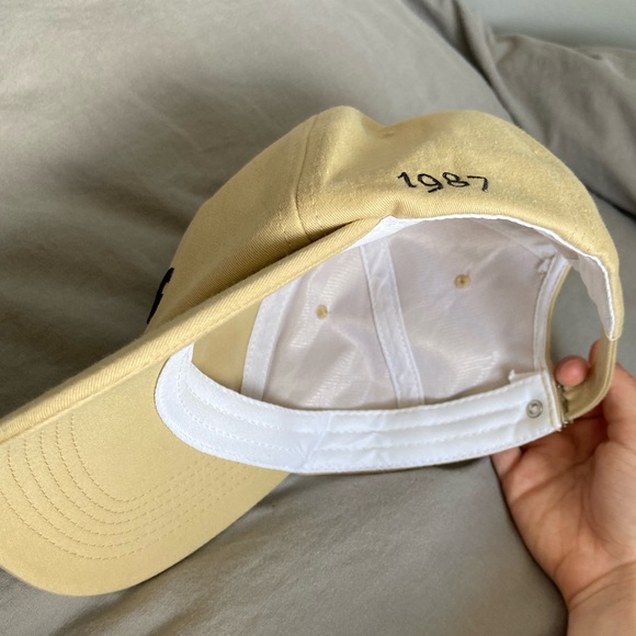 NYC hat (bundle for free!) - Picture 4 of 4